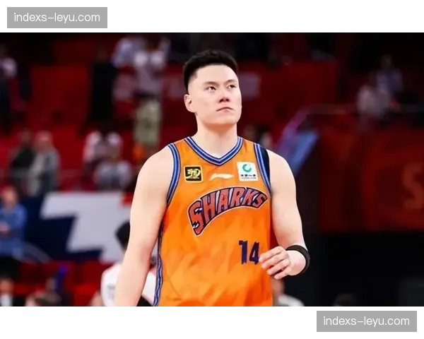 上海李弘权27分刷新个人纪录 三分9中7成外线最稳火力点